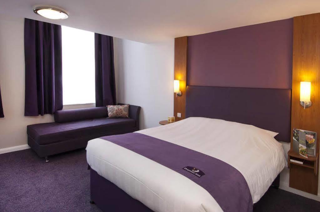 Premier Inn Greenock Ngoại thất bức ảnh