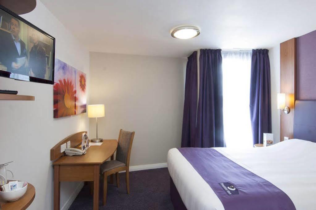 Premier Inn Greenock Ngoại thất bức ảnh