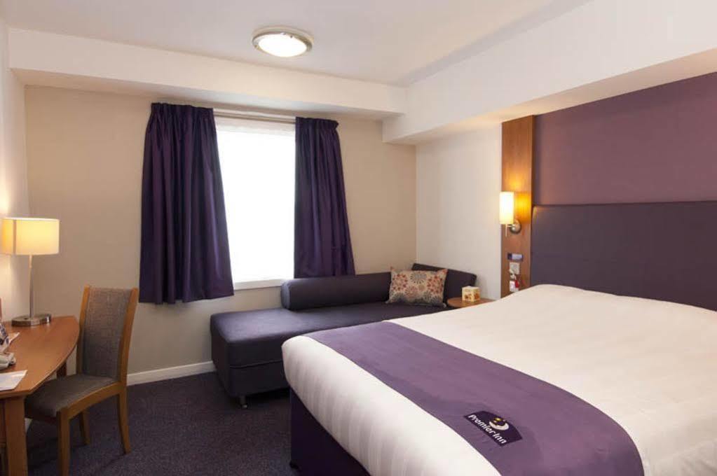 Premier Inn Greenock Ngoại thất bức ảnh