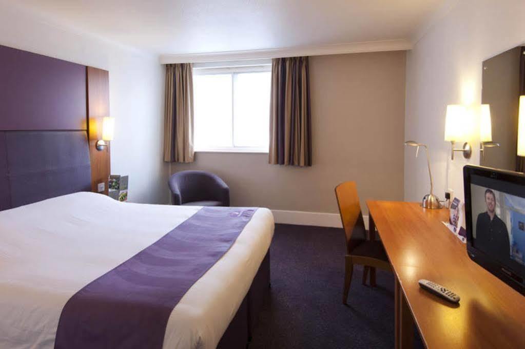 Premier Inn Greenock Ngoại thất bức ảnh